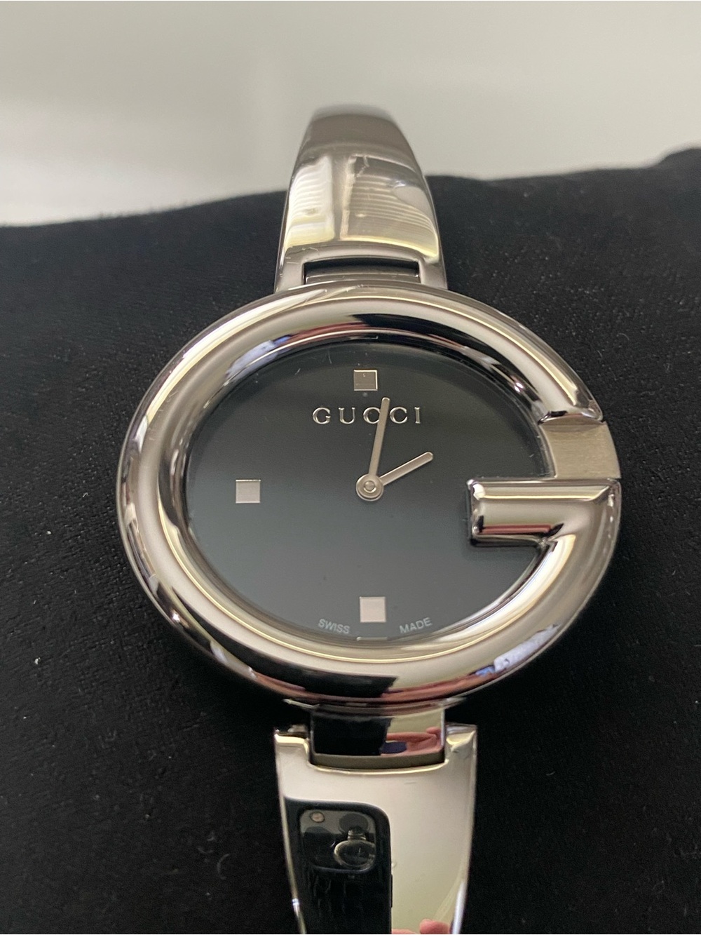 Gucci Silver Bracelet G-Logo Watch with Black Dial